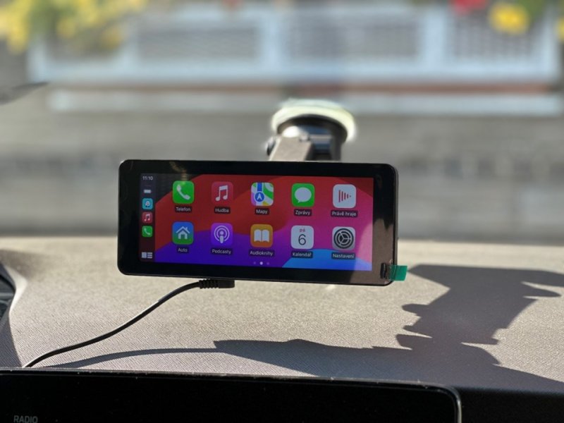 CARCLEVER Monitor 6,86 s Apple CarPlay, Android auto, Bluetooth, USB/micro SD, kamerový vstup (ds-686ca)